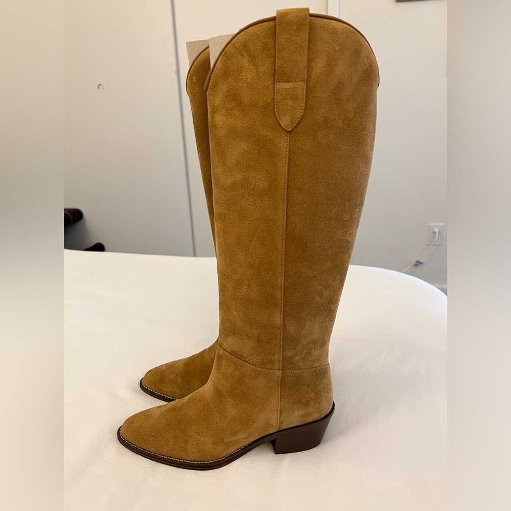 NWT Banana Republic Archer Western Boots
